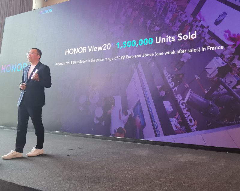 Honor View20:n myynti on yltänyt 1 500 000 puhelimeen.