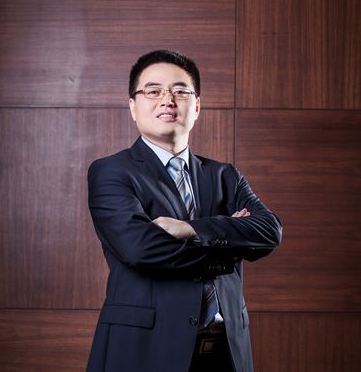 Huawein Suomen toimitusjohtaja David Liu.