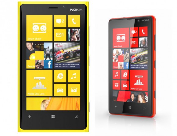Nokia Lumia 920 ja Lumia 820