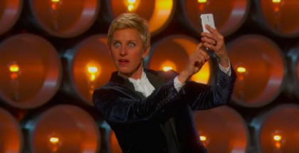 Ellen DeGeneres Oscar-gaalassa Samsungin Galaxy Note 3:n kanssa