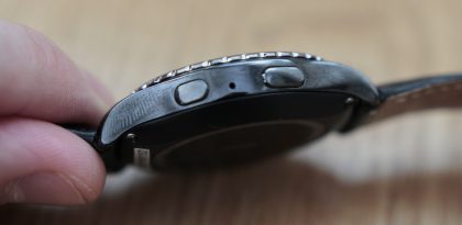 Samsung Gear S2 Classic.