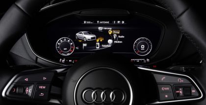 Rightwaren teknologiaa Audi TT:n mittaristossa.