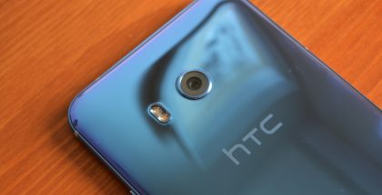 HTC U11.