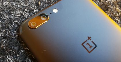 OnePlus 5:ssä on kaksoiskamera, joka tarjoaa 2x häviöttömän zoomin.