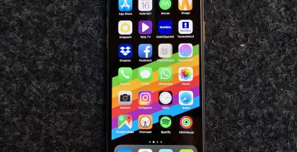 iPhone X:n 5,8 tuuman OLED-näyttö on aivan erinomainen.