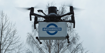 Matkahuolto testaa drone-lennätyksiä pakettitoimituksissa. Kuva: Otto Heinonen.