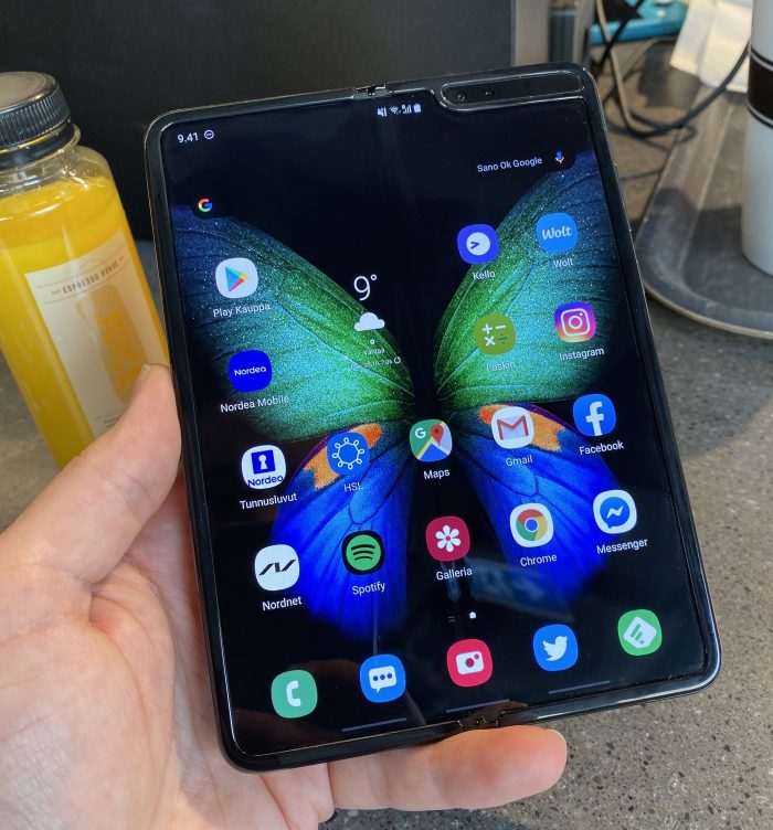 galaxy fold android 10