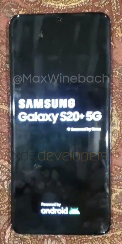 Samsung Galaxy S20+ 5G. Kuva: Max Weinbach / xda-developers.
