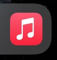 Musiikki-sovelluksen kuvake uudistui taustaltaan punaiseksi iOS 14:n kolmannessa beetassa.