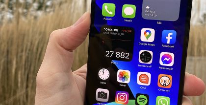 iPhone 12 Pro Maxissa on 6,7 tuuman OLED-näyttö.