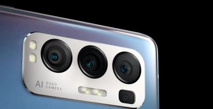 Kuvassa Oppo Reno5 Pro+:n kamerat.