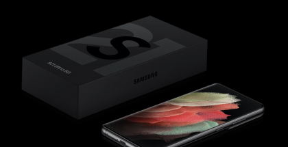 Samsungin Galaxy S21 Ultra 5G -huippupuhelin on yksi, jonka mukana ei enää toimiteta laturia tai kuulokkeita.