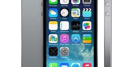 iPhone 5s:n tähtiharmaa värivaihtoehto.