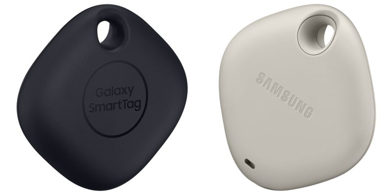 Alkuperäinen Samsung Galaxy SmartTag kahdessa värissä.