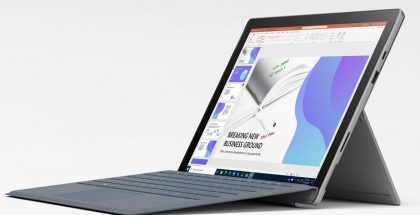 Microsoft Surface Pro 7+ näppäimistön kanssa.