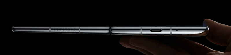Huawei Mate X2 avattuna. Paksuus 4,4-8,2 millimetriä.