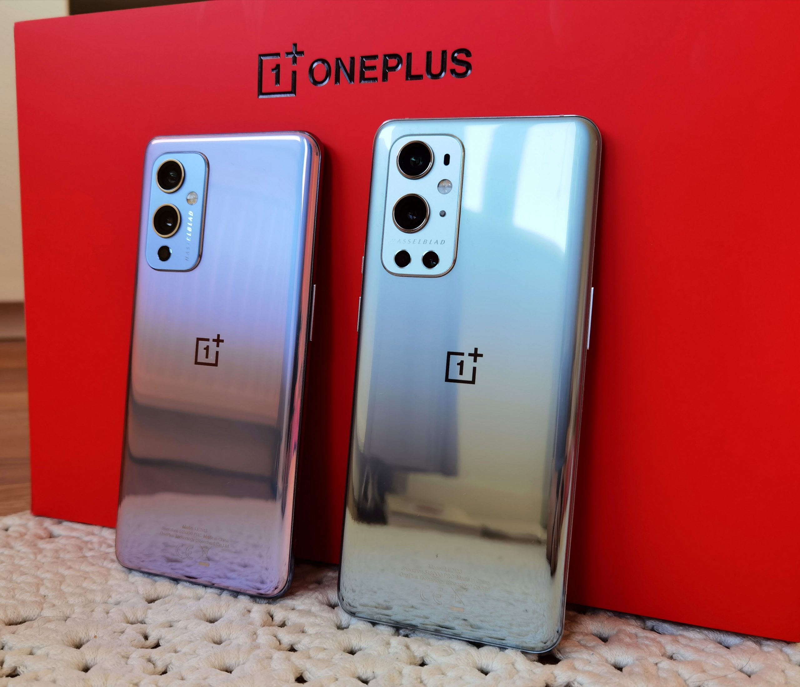 OnePlus 9 ja OnePlus 9 Pro.