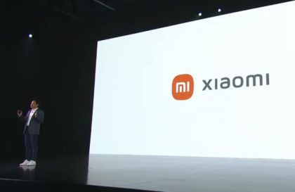 Xiaomi-logo ja Lei Jun.