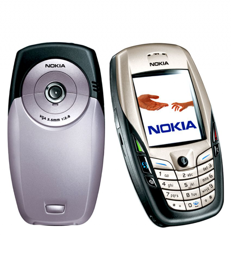 Alkuperäinen Nokia 6600.