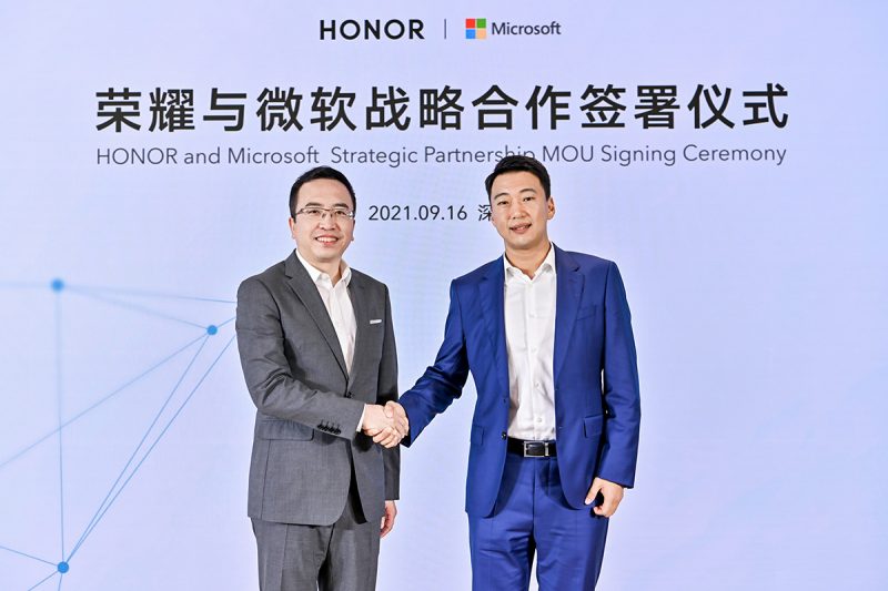 Honor allekirjoitti strategisen kumppanuuden Microsoftin kanssa.