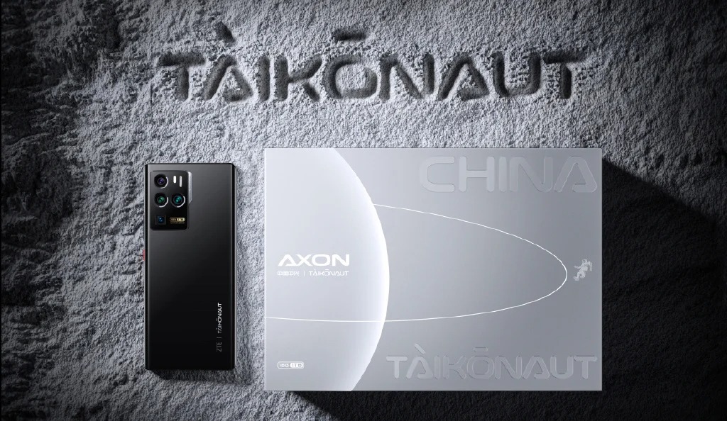 ZTE Axon 30 Ultra Aerospace Edition on kunnionosoitus Kiinan taikonauteille.