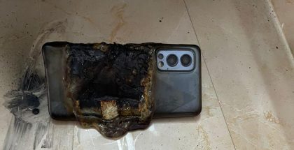 Räjähtänyt OnePlus Nord 2 5G. Kuva: AbeerRazaKhan1 / Twitter.
