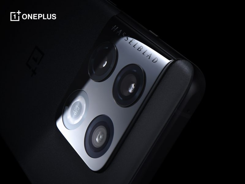 OnePlus 10 Pron kamerakohoumassa on näyttävästi esillä myös Hasselblad-logo.