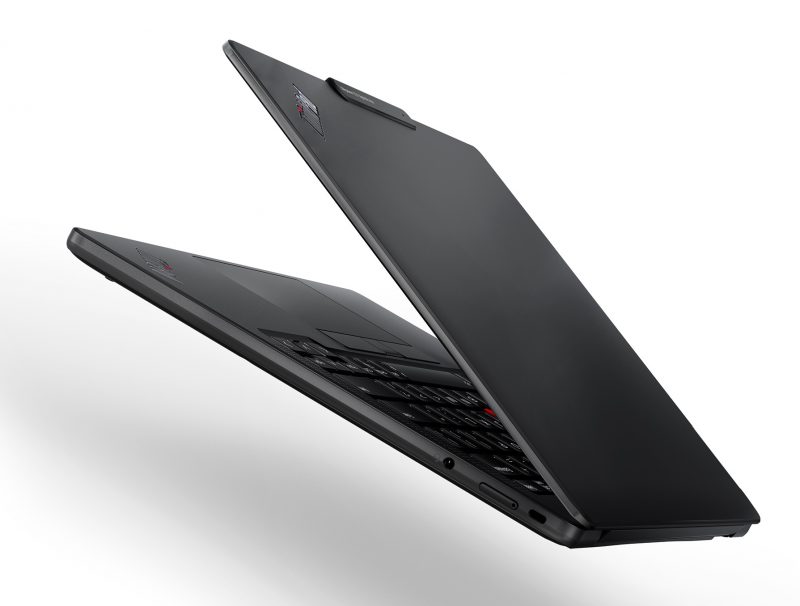 ThinkPad X13s painaa 1,06 kilogrammaa ja on 13,4 millimetriä paksu.