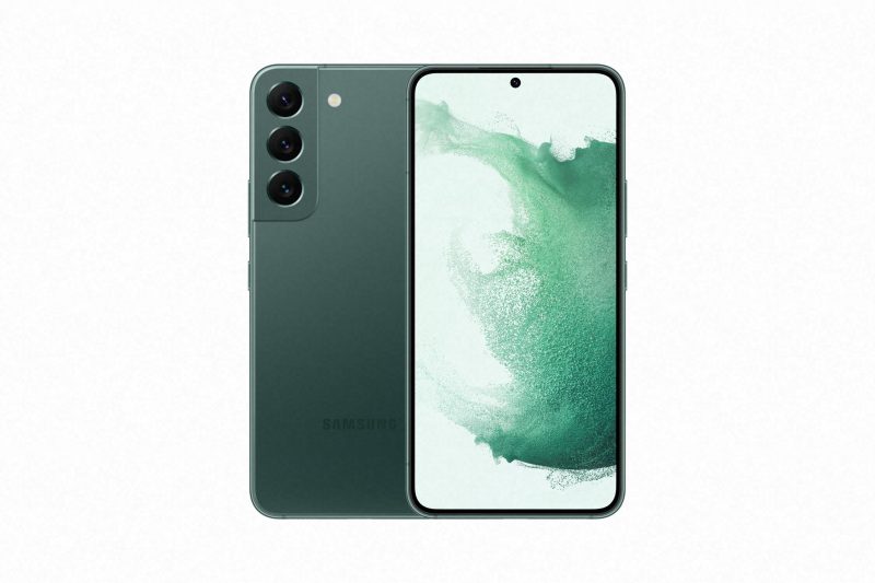 Samsung Galaxy S22 vihreänä.