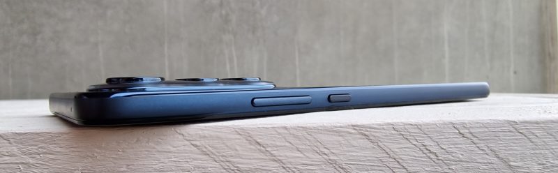 Motorola Edge 30 on toistaiseksi ohuin 5G-älypuhelin.