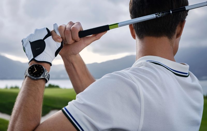 Huawei Watch GT 3 Pro -kelloilla voi seurata golf-swingin kehittymistä.