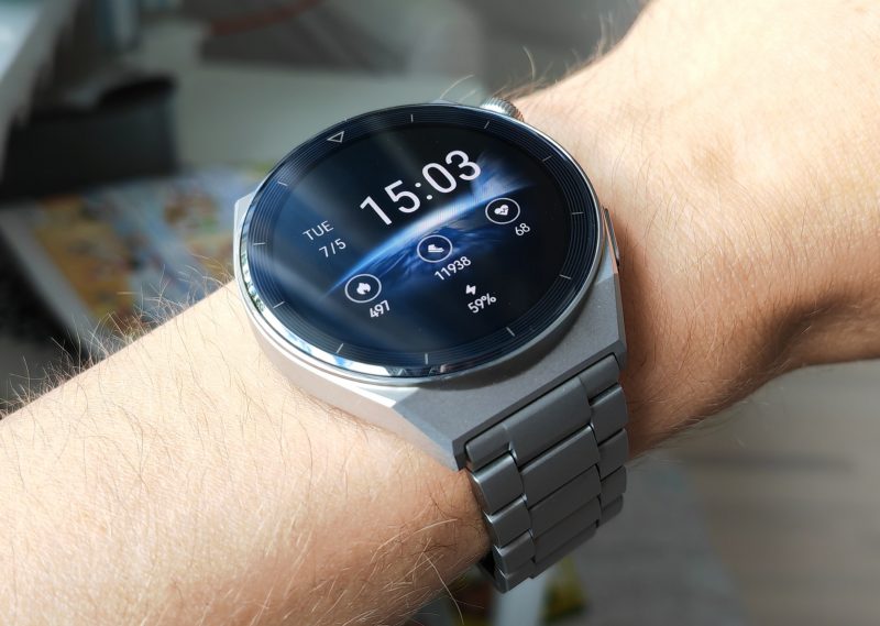 Huawei Watch GT 3 Pron näyttö on kirkas ja tarkka.
