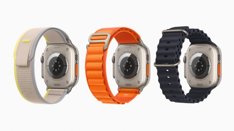 Alkuperäinen julkaistu Apple Watch Ultra eri rannekkeilla.