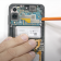Samsung Galaxy Z Flip4 purettavana.