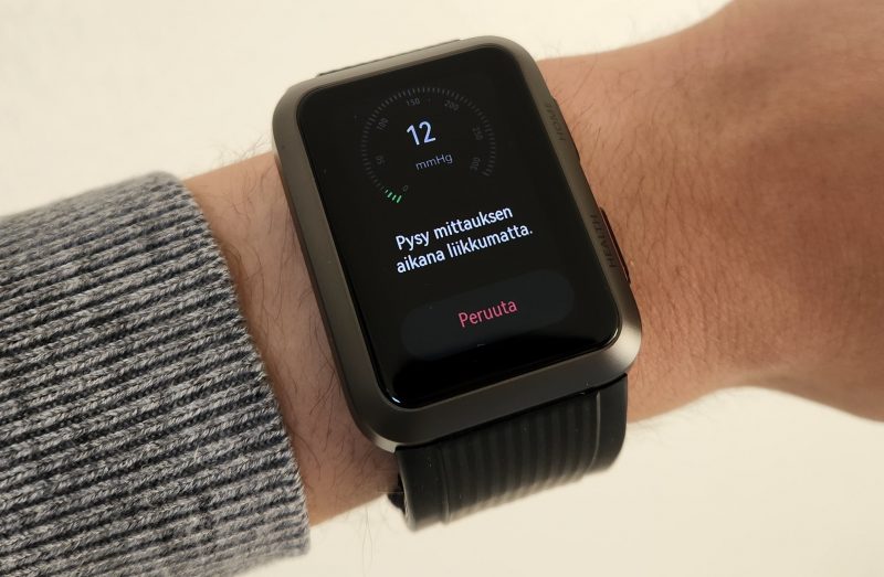 Huawei Watch D mittaa verenpaineen täysin itsenäisesti.
