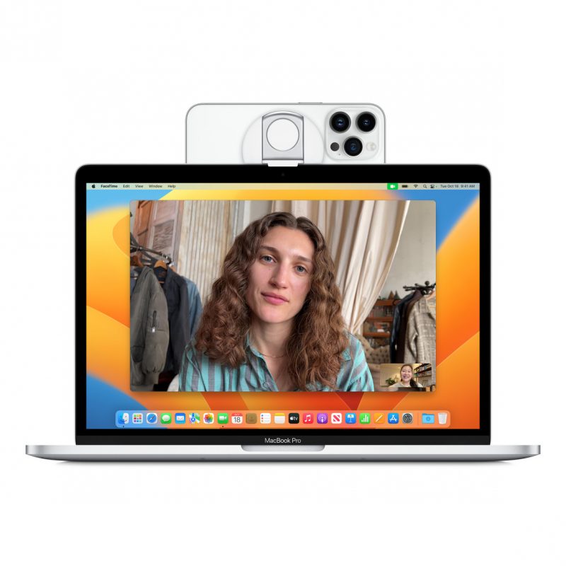 Belkinin iPhone-teline MagSafella Mac-kannettaville -lisävaruste mahdollistaa iPhonen kiinnittämisen Macin yläreunaan videopuheluja varten.