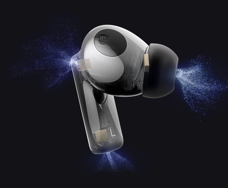 Huawei FreeBuds Pro 2 -kuulokkeessa on kolme mikrofonia, jotka auttavat ulkpuolisten äänten vaimentamisessa.