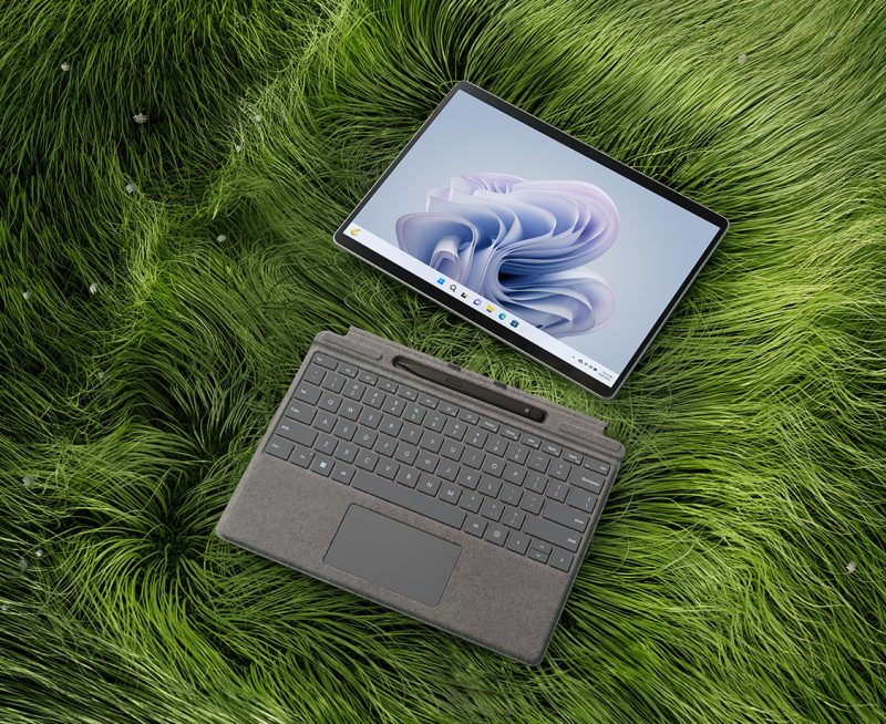 Surface Pro 9 -laitteet jatkavat Microsoftin 2-in-1-hybridilaitteiden sarjaa.