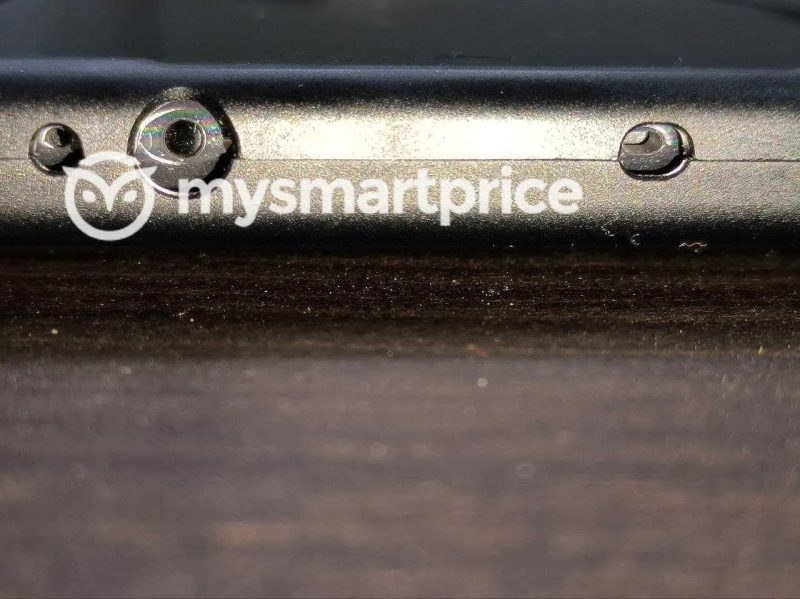 Toinen vuotokuva OnePlus 11R:stä kertoo infrapunalähettimestä. Kuva: MySmartPrice.