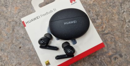 Huawei FreeBuds 5i.