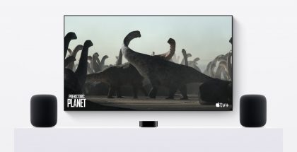 Kaksi HomePodia voi myös yhdistää stereopariksi, ja kaiuttimia voi käyttää yhdessä Apple TV 4K:n kanssa.