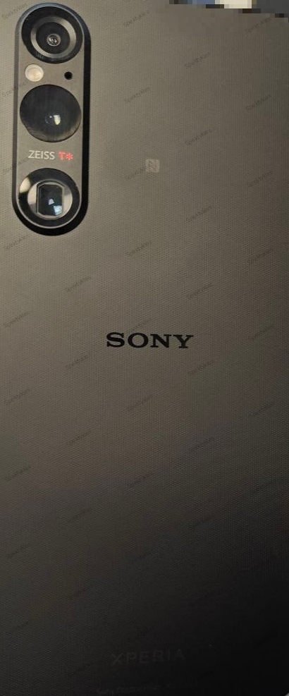Väitetty vuotokuva Sony Xperia 1 V:stä.