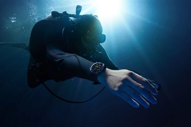 Huawei Watch Ultimate soveltuu myös sukelluskäyttöön.