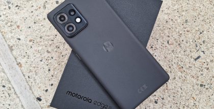 Kuvassa Motorola Edge 40 Pro.