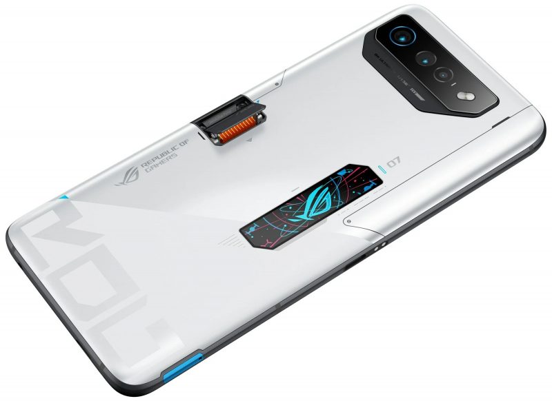 Asus ROG Phone 7 Ultimate. Kuva: Roland Quandt / WinFuture.de.