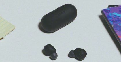 Sony WF-C700N -kuulokkeet mustana.