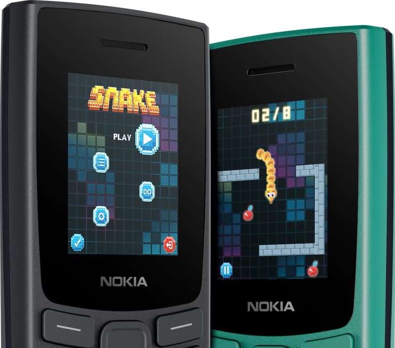 Nokia 106 (2023) sisältää tietenkin Snake-matopelin.