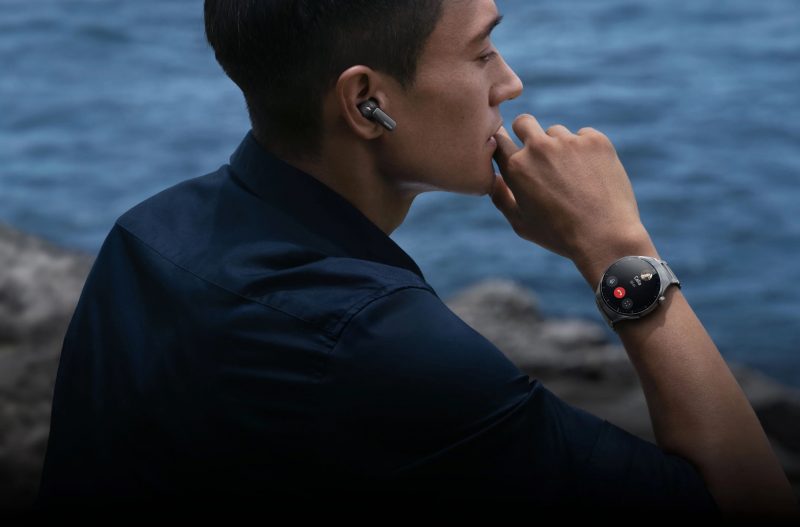 Huawei Watch 4 -kellojen kanssa puhelut onnistuvat suoraan kellolla, ilman erillistä puhelinta.
