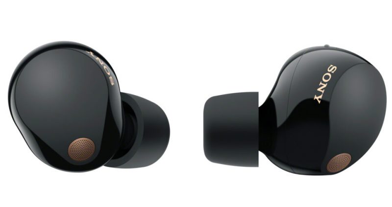Sony WF-1000XM5 -kuulokkeet ovat edeltäjiään kompaktimmat.