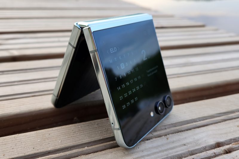 Samsung Galaxy Z Flip5 on toistaiseksi parhaita älysimpukoita.